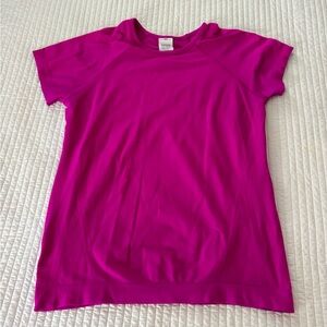 Medium 8-10, Athleta girl, short sleeve, Power up seamless tee, dark pink